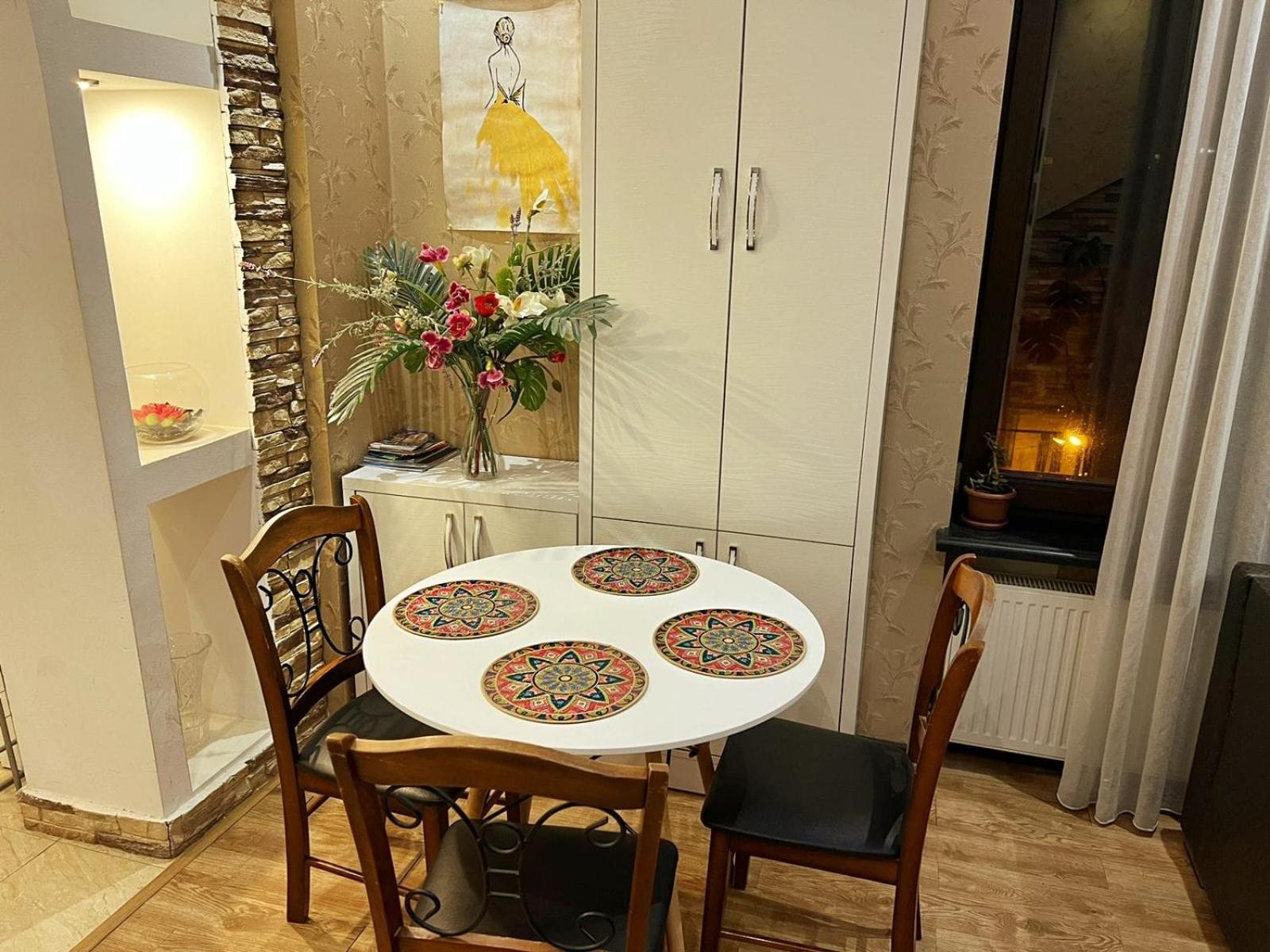 Cozy Apartment In The City Center Mtatsminda Tiflis Dış mekan fotoğraf